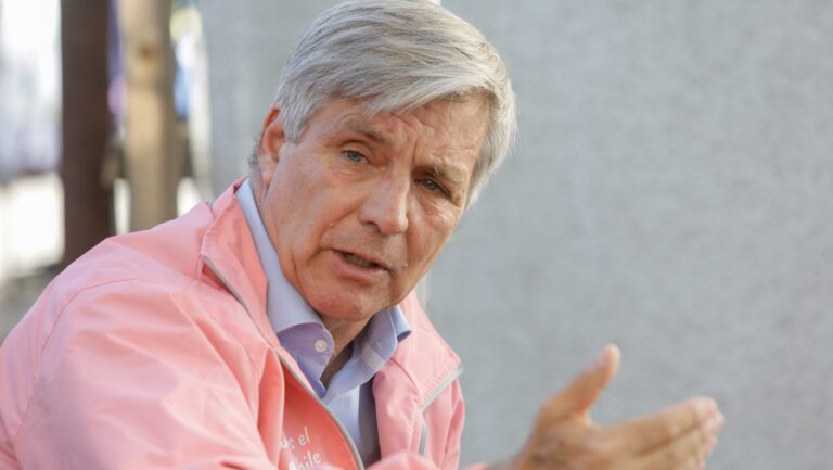 Mayne-Nicholls responde a denuncia de exconcejal Neme: 