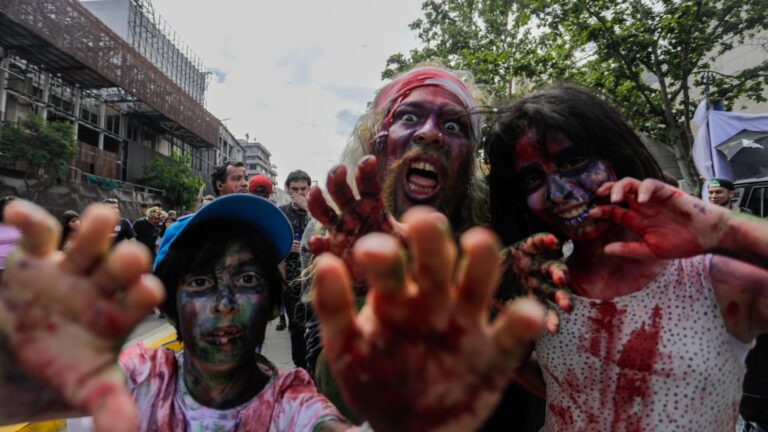 Panoramas gratuitos de Halloween 2025: Casona Encantada en Santiago, Hogwarts en San Miguel y Zumba del Terror en Renca