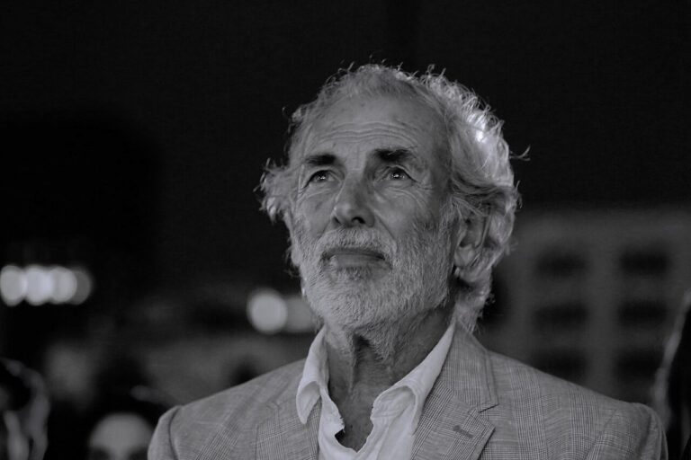 “Legendario artista”, “hombre fundamental”, “alma generosa” y más: El mundo de la cultura llora la muerte de Héctor Noguera