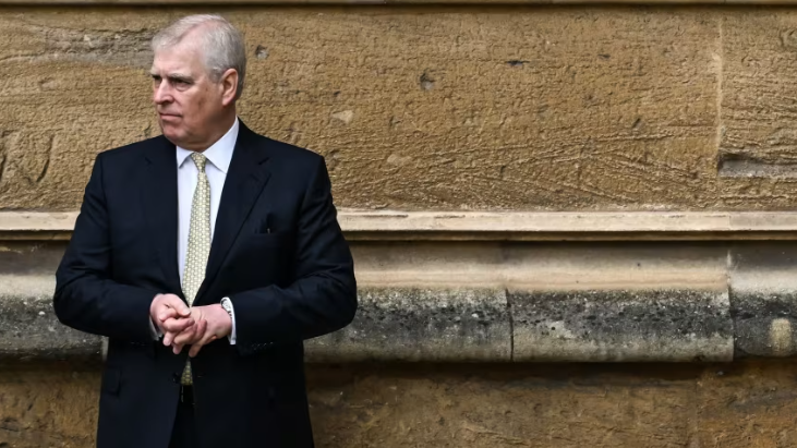 La policía de Londres investiga si el príncipe Andrés trató de obtener información 