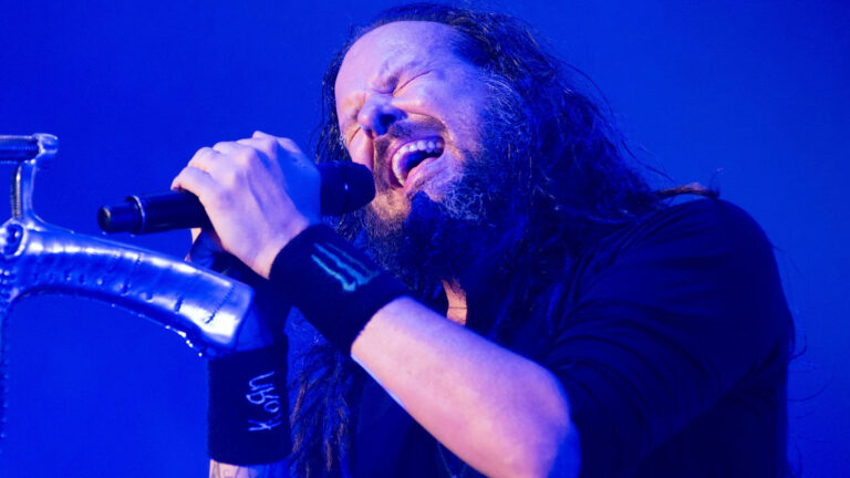 Korn anuncia su regreso a Chile para 2026 tras nueve años de ausencia