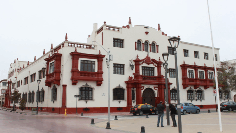 Municipio de La Serena detecta 95 “funcionarios fantasma” y déficit superior a $1.000 millones en educación