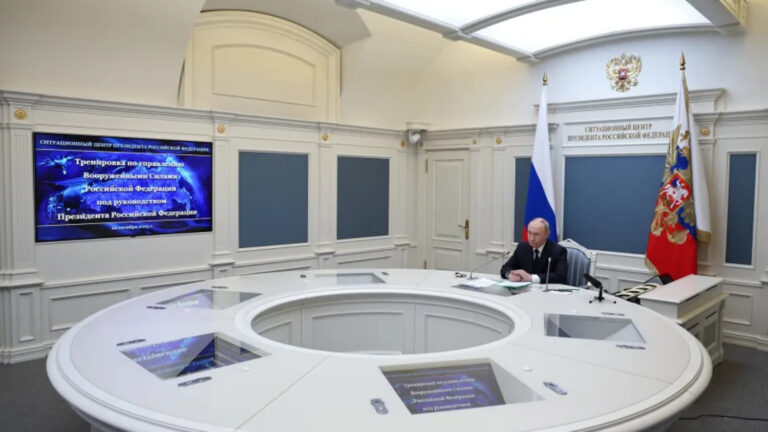 Trump ordena reanudar pruebas nucleares de EE.UU. tras nuevas amenazas de armas de Putin