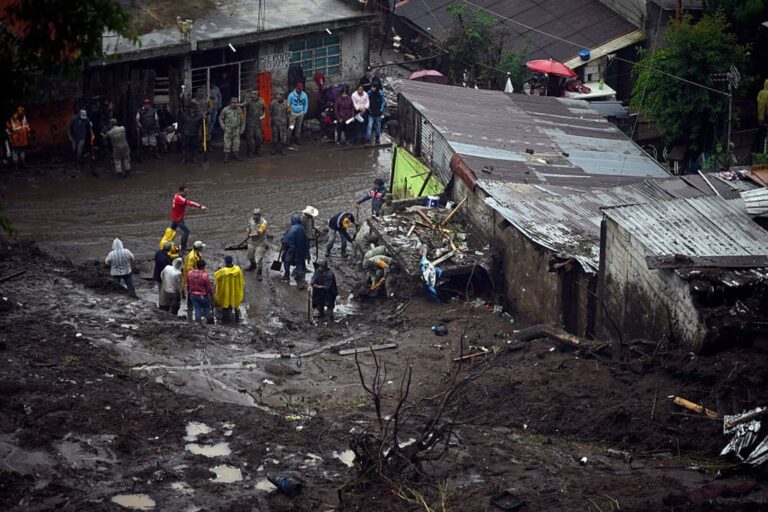 Al menos 60 muertos en México tras lluvias e inundaciones devastadoras: Hay decenas de desaparecidos
