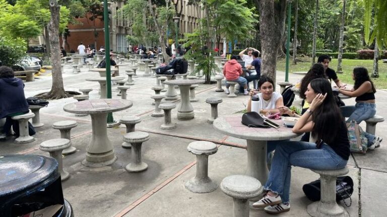 ¿Qué ocurre con la Generación Z ante la tensión entre Venezuela y Estados Unidos?