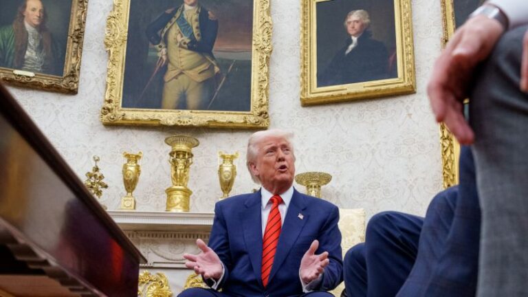 Trump informará al Congreso sobre posibles operaciones militares en Venezuela y Colombia, según un senador republicano