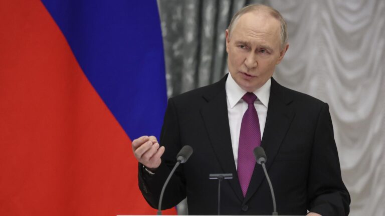 Rusia: Putin pide al Gobierno estudiar la posibilidad de reanudar ensayos nucleares