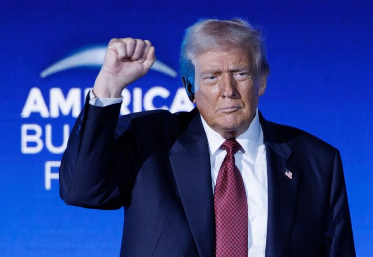 Donald Trump dice que hablará con el alcalde electo Zohran Mamdani si él lo busca primero