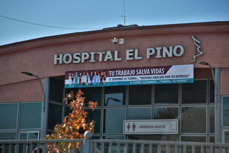 Acoso sexual y hostigamiento: Las denuncias que pesan sobre el suspendido director del Hospital El Pino