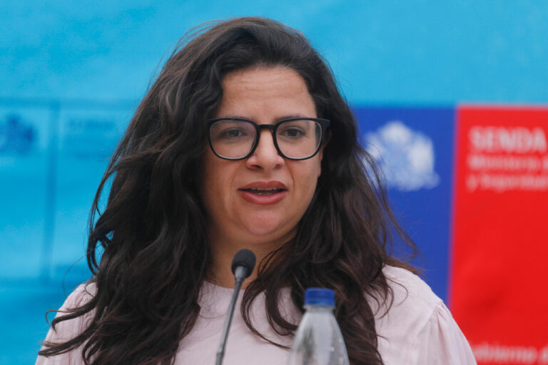 Ministra Antonia Orellana y rechazo del CNTV a spot: “Hasta donde sé, ningún candidato está a favor de la violencia de género”