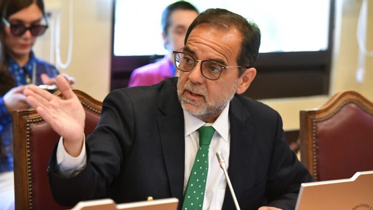 Jaime Mulet alerta la amenaza de disolución del FRVS: 