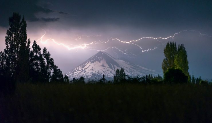 Pronostican tormentas eléctricas y fuerte rachas de vientos: DMC emite aviso en cuatro regiones del país