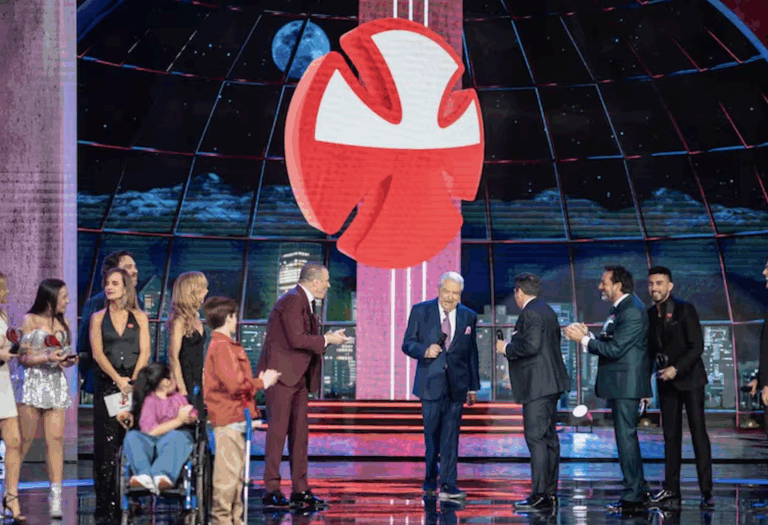 ¡Teletón 2025 logró la meta! Cuál fue el monto final, qué artistas se presentaron y las sorpresas que dejó el cierre en el Estadio Nacional