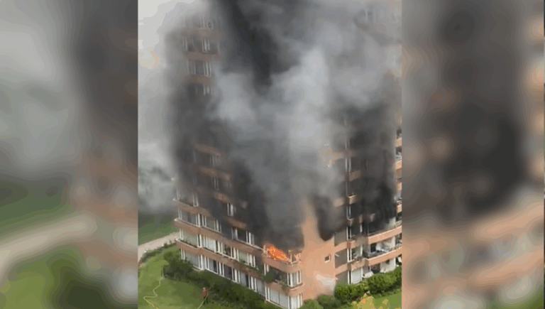 Intenso incendio afectó torre de departamentos en Vitacura: Así quedó el edificio tras las llamas