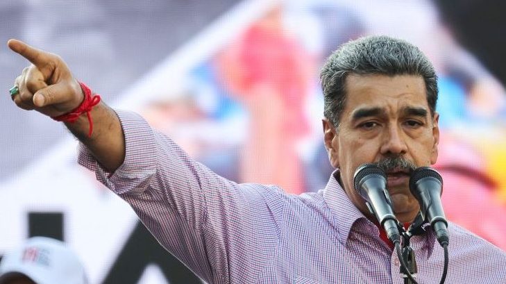Maduro ordena a la Fuerza Aérea estar lista para defender a Venezuela ante la escalada de tensión con EE.UU.