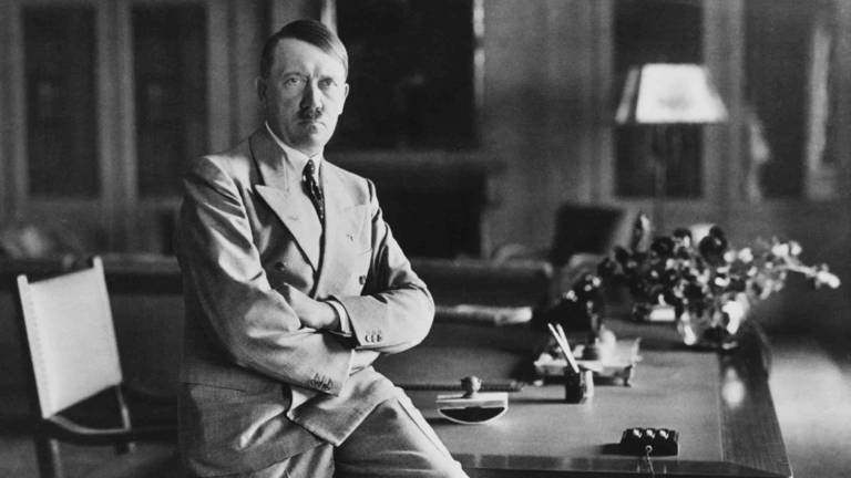 Investigación en Reino Unido verificó y secuenció el ADN de Hitler: Dictador habría sufrido un trastorno genético