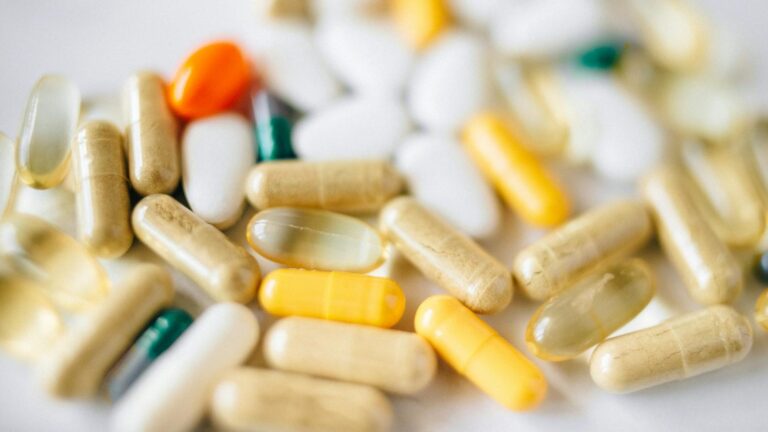 Sernac alerta por consumo riesgoso de medicamentos para la obesidad y recuerda que solo deben usarse bajo supervisión médica