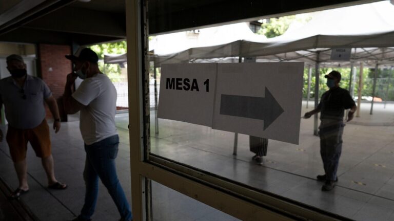 Voto de chilenos en el extranjero: Qué candidato va liderando y los países que ya tienen los primeros resultados