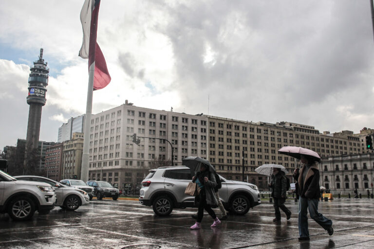 Elecciones 2025: Rachas de viento, jornada fresca y posibles lluvias en Santiago este 14 de diciembre