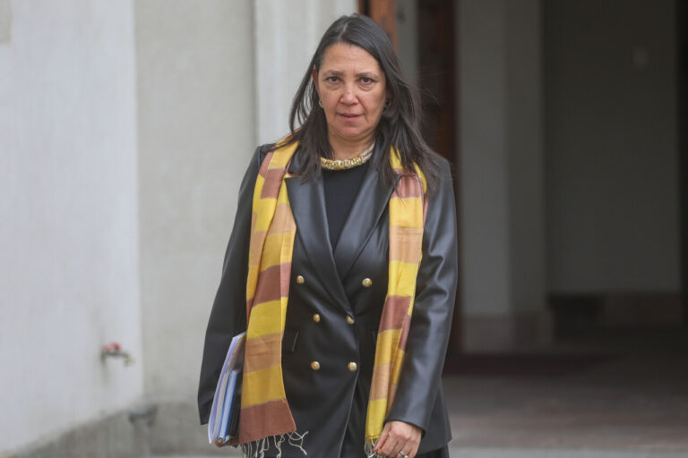 Ministra Macarena Lobos descarta “amarres”: “Parece más discurso de campaña que de Gobierno electo”