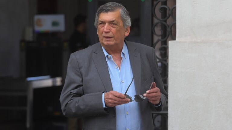 Lautaro Carmona (PC) responde a críticas por llamado a movilización: “No vamos a entrar en ese juego”