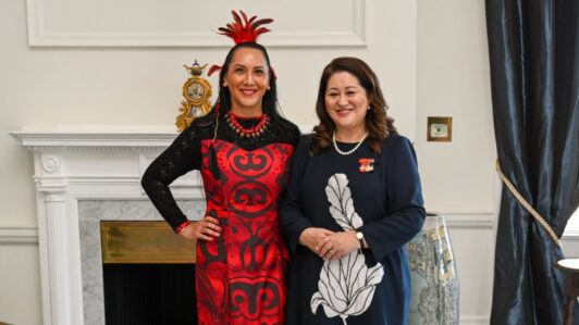 Loncón blinda a embajadora Pakarati ante “racismo institucional” tras dichos sobre Rapa Nui: “No debiera criminalizarse”
