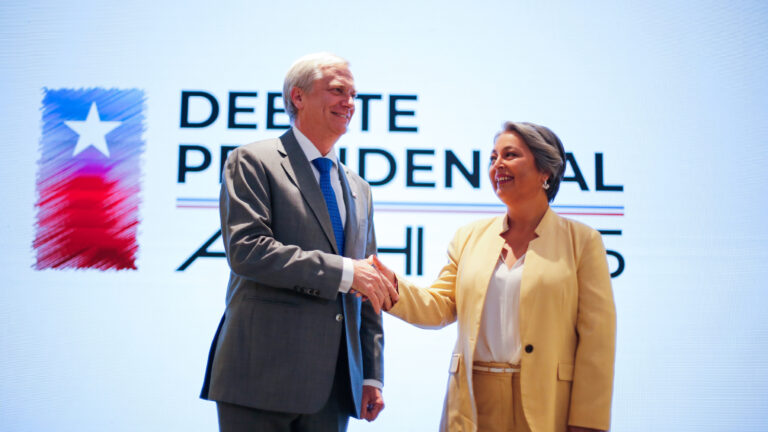 Kast y Jara esquivaron compromisos directos sobre el futuro del salario mínimo en 2027