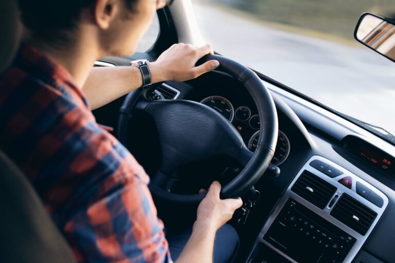 Emiten alerta de seguridad por posible defecto en autos vendidos entre 2023 y 2025: ¿Qué marca y modelo es?
