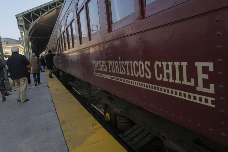 Trenes turísticos: ¿Qué recorridos habrá este verano 2026?