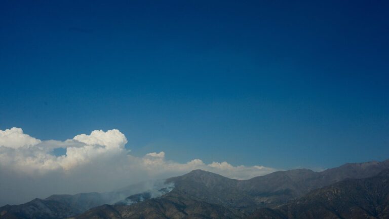 Región de Coquimbo: Senapred decretó Alerta Amarilla en Salamanca por incendio en vertedero