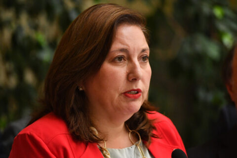Vodanovic cuestiona agenda de seguridad del Gobierno: “Las barricadas y las capuchas no son el problema principal”