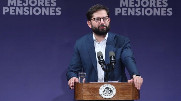 Gabriel Boric defiende el 