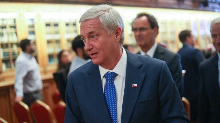 Anuncio de subsecretarios de José Antonio Kast podría retrasarse por su gira internacional