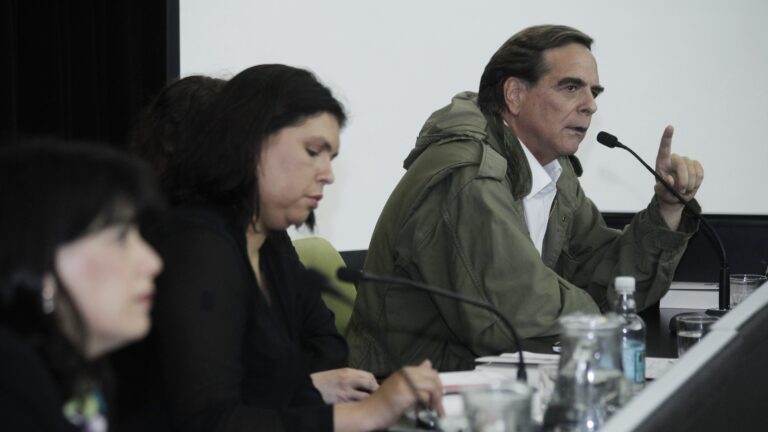 Felipe Berríos renuncia a la Compañía de Jesús: “Es evidente que se rompió la hermandad que existía”