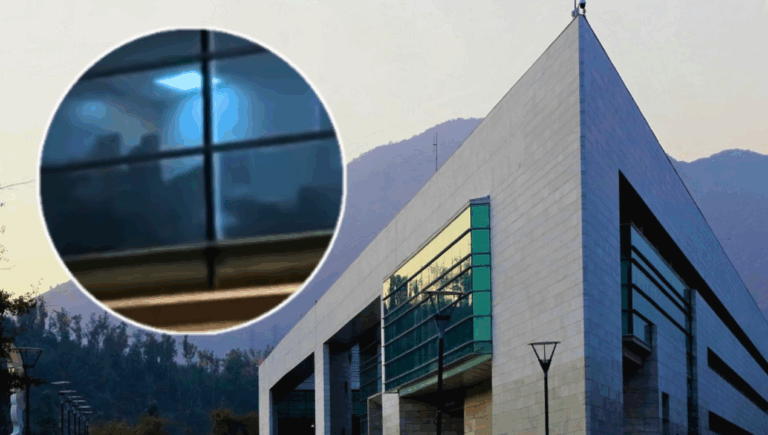 Exige $200 millones: Las razones que dio el funcionario captado teniendo sexo en la Municipalidad de Vitacura para su demanda