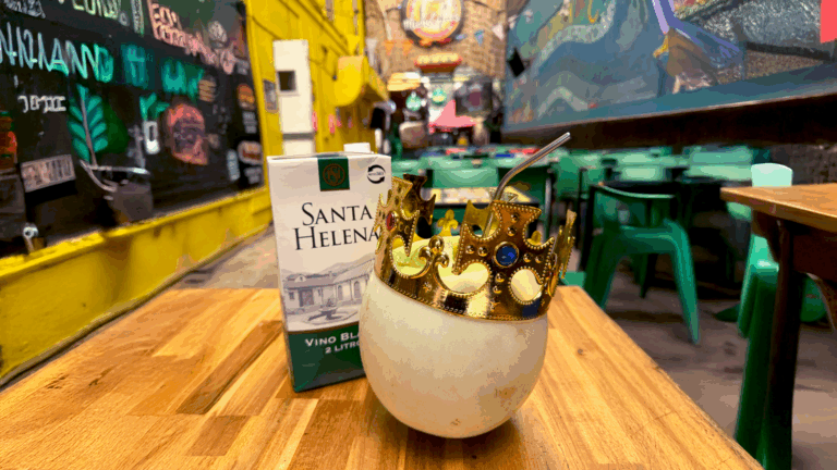 Inauguran bar temático en Bellavista para celebrar el 