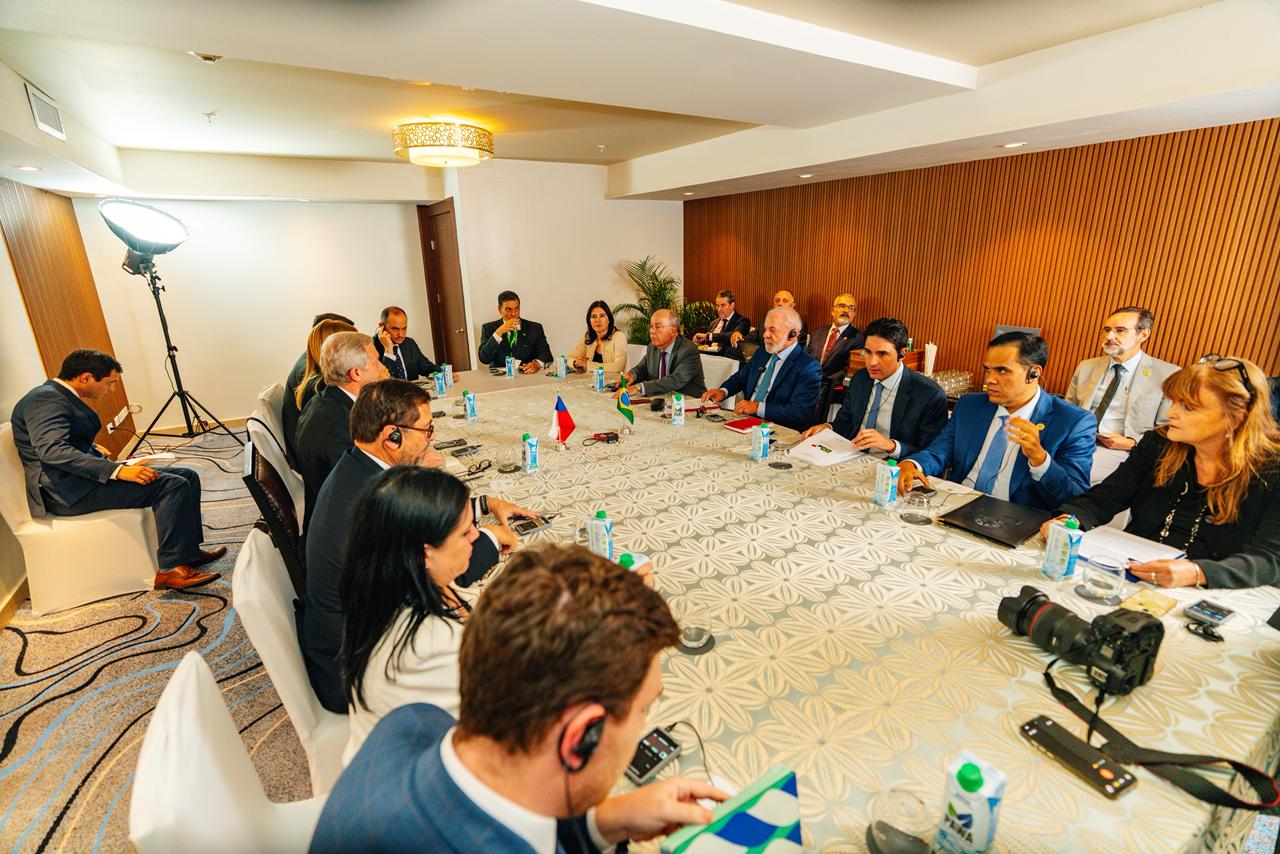 Kast se reúne con Lula da Silva en Panamá en el marco del Foro Económico Internacional de América Latina y el Caribe