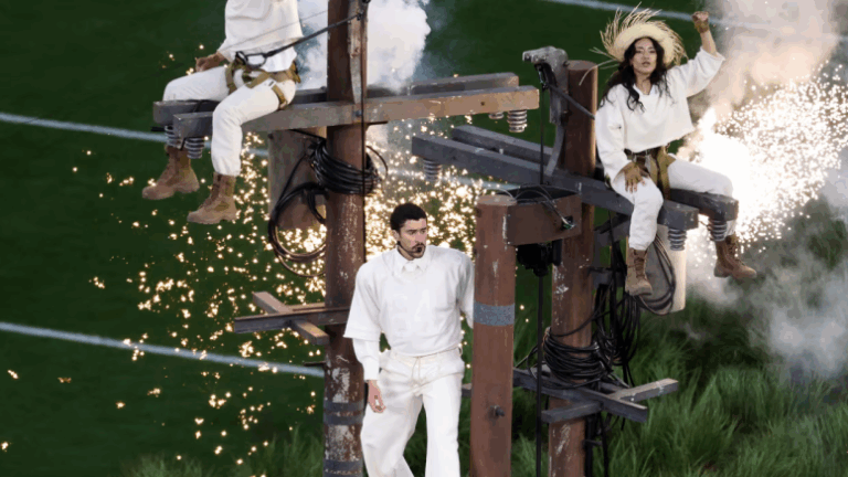 Bad Bunny en el Super Bowl 2026: Una performance cargada de simbolismos de la cultura boricua y latinoamericana