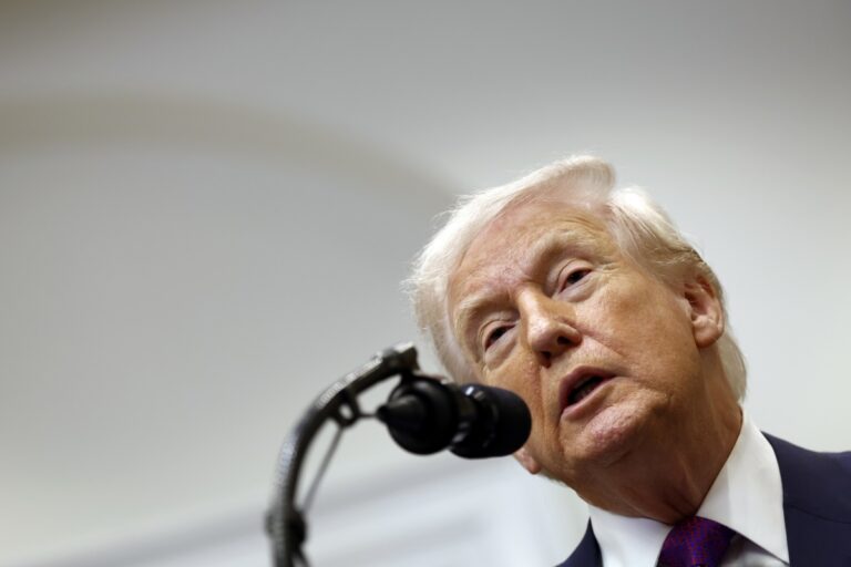 Donald Trump anula dictamen de Barack Obama que estableció que gases de efecto invernadero son nocivos