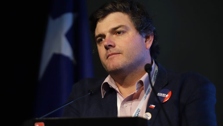 Tensión entre alcaldes por los SLEP: Gustavo Alessandri dice que “no tiene que ver con la política”, sino que “el modelo tiene fallas”