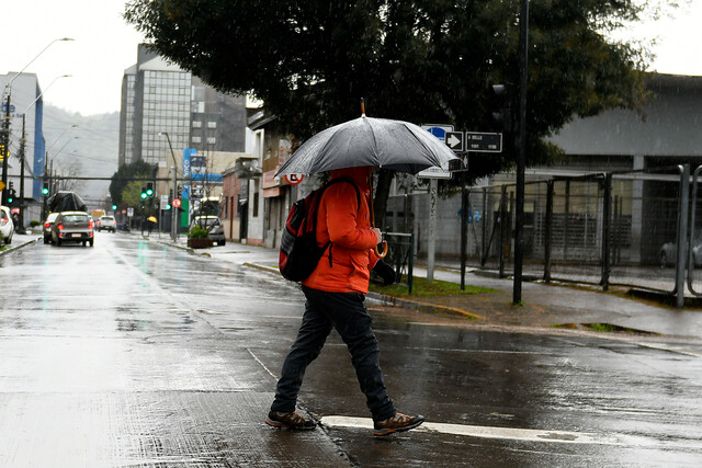 Siguen las lluvias: Sistema frontal dejará precipitaciones desde Valparaíso hacia el sur en los próximos días