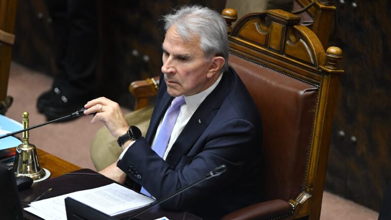 Iván Moreira (UDI) cuestiona sanción de EE.UU. por proyecto de cable submarino: 