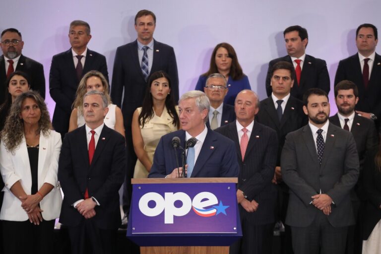 27 son independientes y de los que militan, la mayoría son de RN: Los datos de Azerta sobre los subsecretarios de Kast