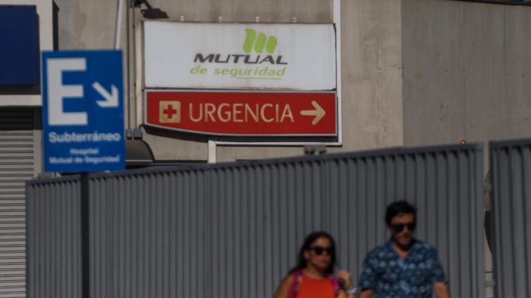 Ministro de Salud (s) Martorell reporta que 16 personas están en “alto riesgo vital” tras explosión en Renca