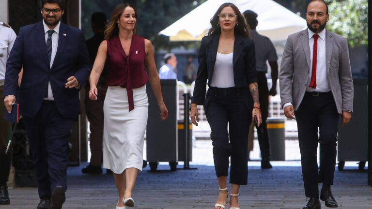 Vallejo y Sedini concretaron reunión de traspaso y rechazan comparaciones que 