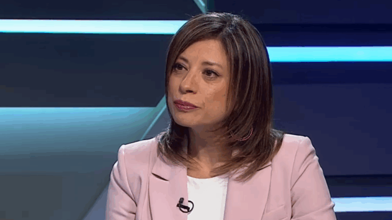 “He sido súper crítica”: Alcaldesa Bobadilla llama a las autopistas a 