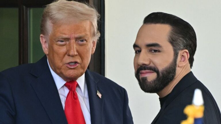 Donald Trump elogia a Nayib Bukele y asegura que las cárceles de El Salvador sí son 
