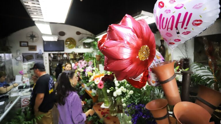 Estudio digital revela: Búsquedas relacionadas con la infidelidad aumentan 45% en la previa de San Valentín en Chile