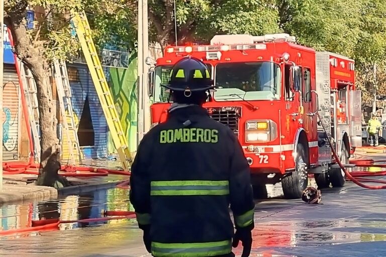 Incendio en campamento de Talagante provoca la muerte de un hombre de 35 años