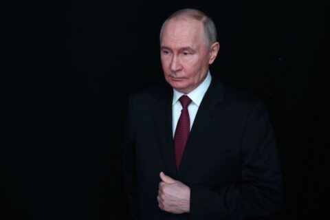 Jeffrey Epstein intentó congraciarse con oficiales rusos, incluso con Vladimir Putin